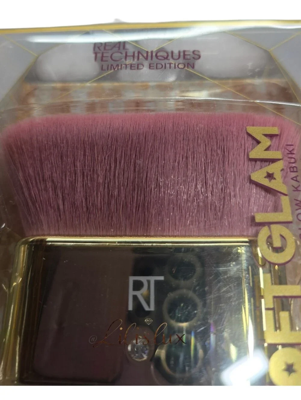 Real Techniques The Soft Glam  New! Pink Limited Edition 032 Curved Kabuki Brush